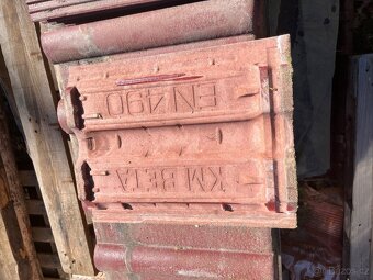 Střešní taška KM Beta, EN 490 - 3