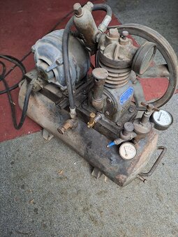 historický vzduchový kompresor - 3