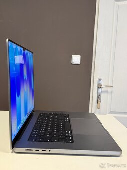 MacBook PRO M1 MAX/64/2 TB - 3