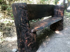 bytelná lavice s vyřezaným  motivem - 3