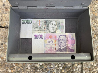 Trezor, kasička, pokladnička, sejf starší za 600 kč s poštou - 3