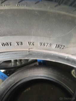 Prodám 2ks letní pneu Pirelli P Zero 295/40/ZR 21 111Y - 3