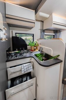 Obytný vůz Renault Master - 3