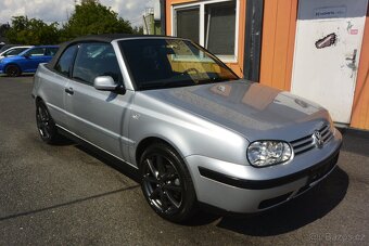 PRODÁM VOLKSWAGEN GOLF IV CABRIO 2.0i 85KW - 3