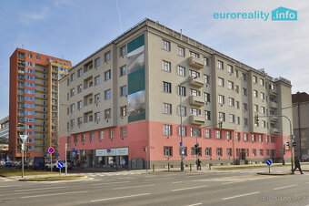 Pronájem, byt 2+kk/L, 60 m2, Praha 7, ul. Dělnická - 3