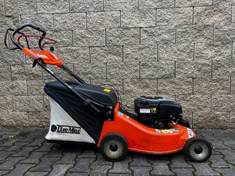 Prodám špičkovou sekačku Oleo-Mac max 53 VBD - 3