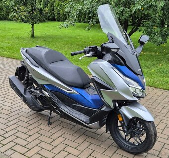 Honda Forza 125 - 3