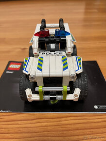 LEGO 42047 Policejní zásahový vůz - 3
