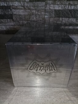 Batmobile 1/18 se svetly a figurkami Batman a Robin - 3