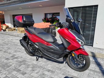 Honda Forza 350 ČR - 3