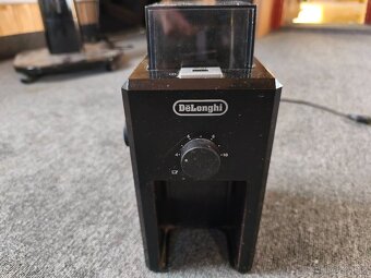 Elektricky mlýnek na kávu DeLonghi - 3