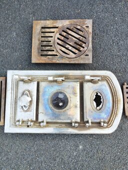 Prodám starožitná dvířka ke kamnům a rošty - 3