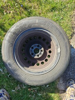 plechová kola R15 Octavia 2 s letními pneu - 3