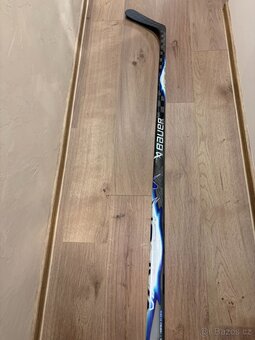 Nová hokejka Bauer Flylite Flex 65/ P28 levá, INT - 3