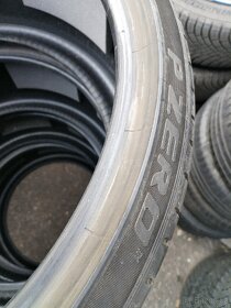 Letní pneu Pirelli p-zero 285/30r22 - 3
