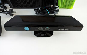 Xbox 360 slim, 250GB HDD, Kinect, hry, super stav - 3