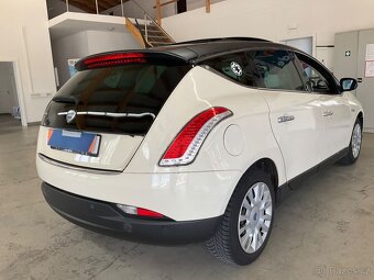 Lancia 1,4 tubo Platino 150 koní - 3