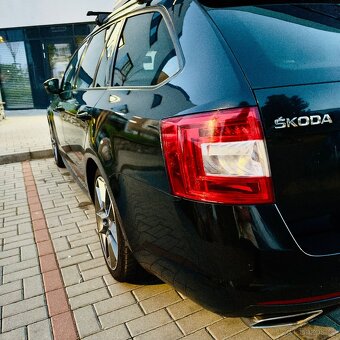 ŠKODA OCTAVIA 3. RS 2,0 TDI Servisní kniha - 3