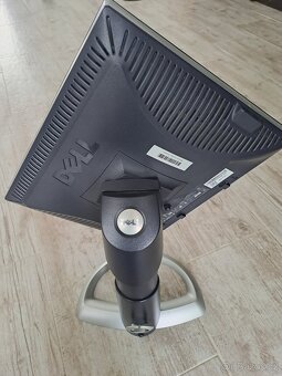 Dell 17 - 3