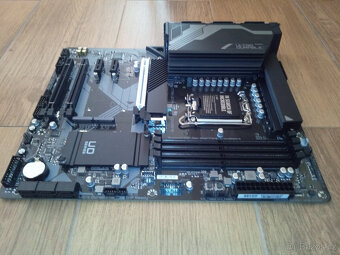 GIGABYTE Z790 UD AX/LGA 1700/ATX - 3