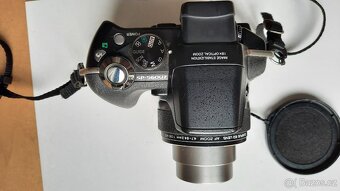 Olympus SP-560 UZ - 3