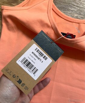 Krásné dámské nové crop-tílko The North Face - 3
