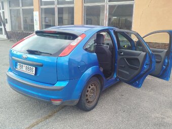Ford Focus mk2 - 3