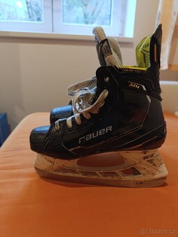 Hokejové brusle - 3