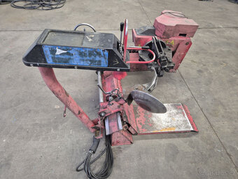 Nákladní zouvačka pneumatik Promont R 926 - 3