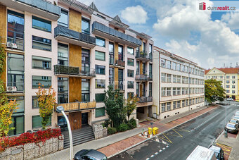 Prodej bytu 2+kk 50m2 cihla OV P-8 U libeňského pivovaru - 3