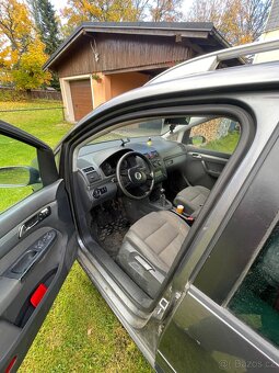 Touran volksvagen - 3