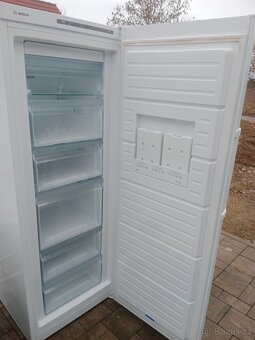 Suplikovy mrazak Bosch No Frost - 3