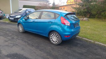 Prodám Ford Fiesta 1,25i,r.v.2014,60kw - 3