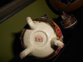 Starožitná čínská značená dóza na vonnou svíčku výška 11cm - 3