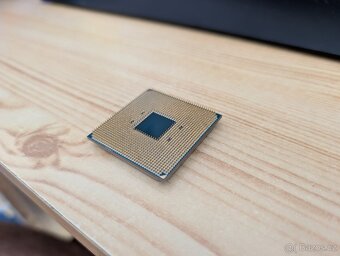 Ryzen 7 5700X - 3