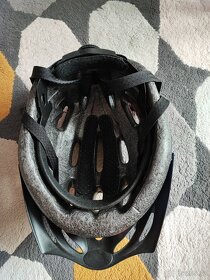 Prodám dámskou cyklistickou přilbu - 3