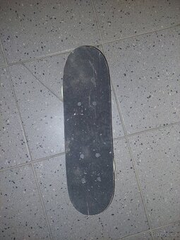 Decký skateboard. - 3