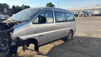 Hyundai H1 2.5 CRDI - 3
