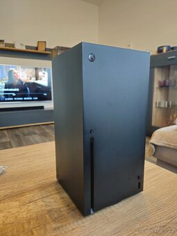 XBOX SERIES X 1TB + příslušenství - 3
