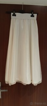 Prodám krásné šaty, společenskou sukni a gymnastický dres - 3