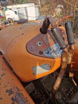 Prodam pásový traktor Zetor 2023 - 3