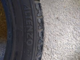 Zimní pneu 245/45 R18 - 3