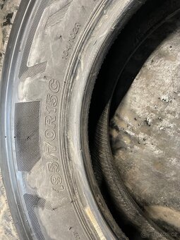 195 70 15C 104/102 R Firestone Vanhawk 2 - 3