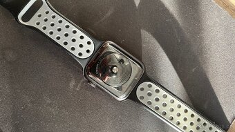 Apple watch se 44mm 32gb 1st gen - 3