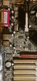 Základní deska ASUS pro AMD socket 754 - 3