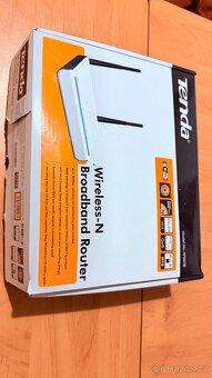 Router Tenda - 3