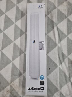 Ubiquiti LiteAP 120 - AP 5GHz, 120° sektor, anténa 16dBi - 3