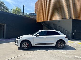 🏁 Porsche Macan Turbo 3.6 V6 – FULL výbava | Karbón | 294kW - 3