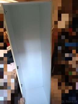 Bílá šatní skříň - 3