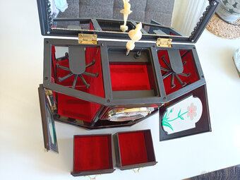 Hrací šperkovnice s baletkou a hodinami - 3